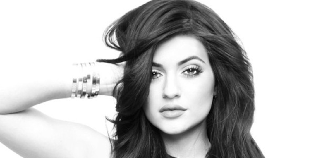 Kylie Jenner Launches Hair Extensions Line - E! Online