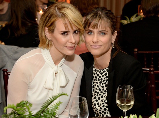 Amanda Peet Topless on TV: ''Nobody Looks Better,'' Says Sarah Paulson ...