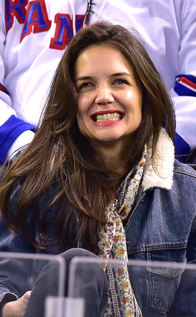 LOL! Katie Holmes' Funny Faces Steal the Show at Hockey Game | E! News