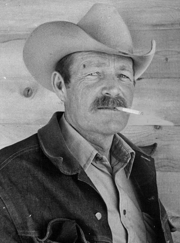 Marlboro Man Darrell Winfield Dies At 85 | E! News