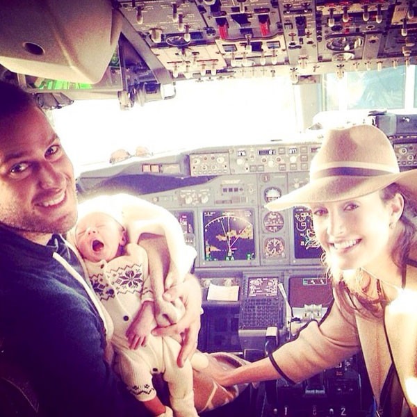Check Out Armie Hammer's Adorable Multitasking Moment With His Daughter Harper! | E! News