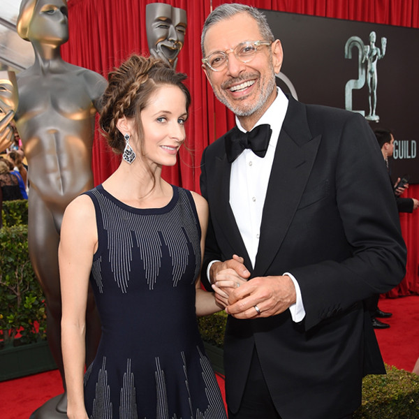 Jeff Goldblum Pulls a George Clooney, Wears Wedding Tux to SAG Awards - E!  Online