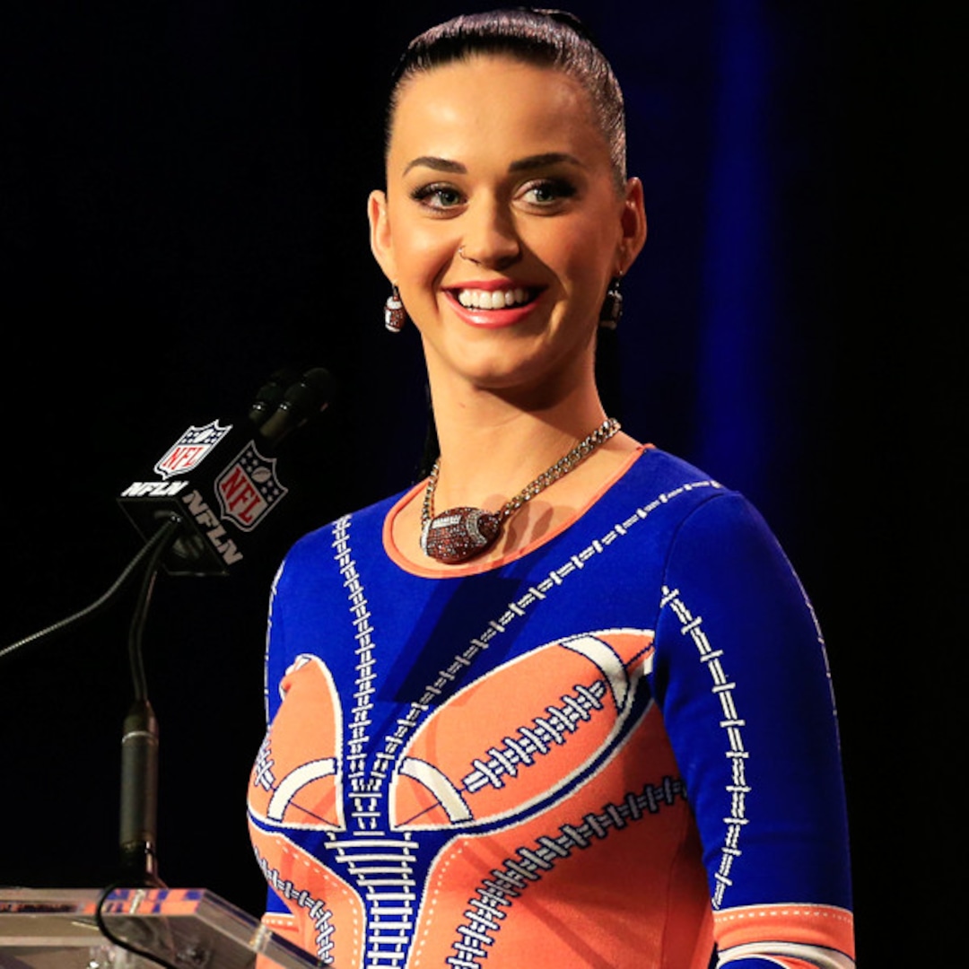 Katy Perry Spills On Surprise Halftime Guest Mocks Marshawn Lynch E Online Katy Perry Spills On Surprise Halftime Guest Mocks Marshawn Lynch E Online