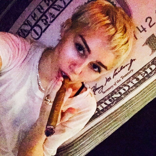 Miley Cyrus, Instagram