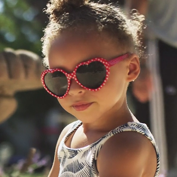 Freshly picked riley curry deals commercial