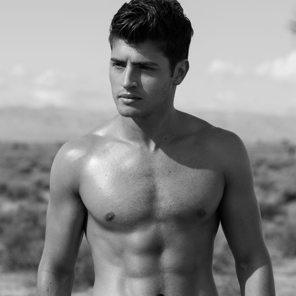 Holy Hotness, Gregg Sulkin! MTV Star Strips Down to His Underwear - E ...