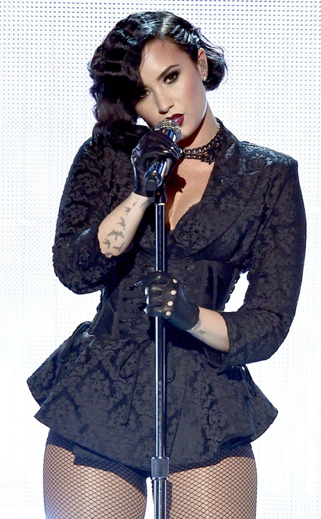Demi Lovato, 2015 American Music Awards, Through the Years, 2015