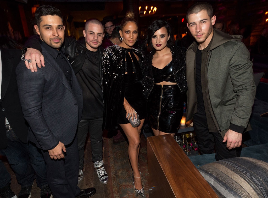 Wilmer Valderrama, Casper Smart, Jennifer Lopez, Demi Lovato, Nick Jonas