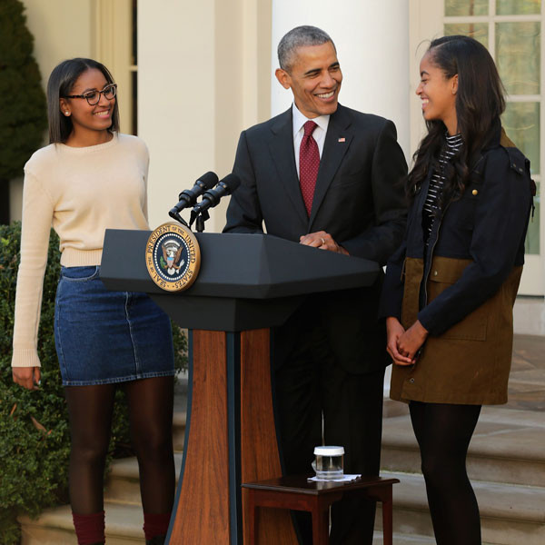 Sasha & Malia Obama Offer Up the Perfect Thanksgiving Outfit Inspo