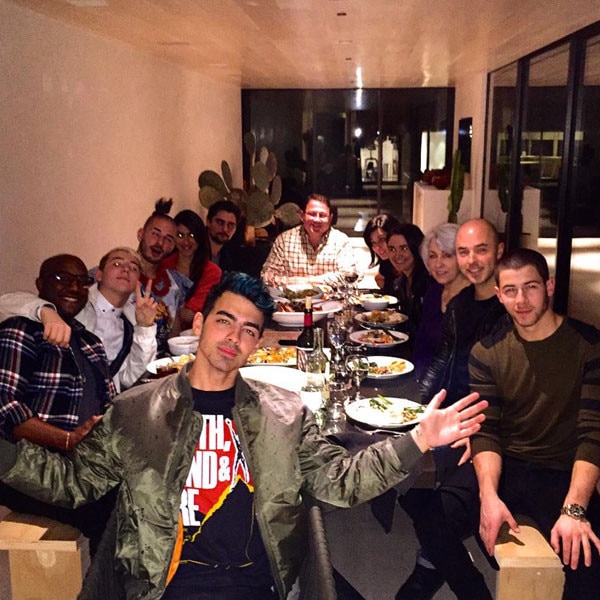 Nick & Joe Jonas from Stars Celebrate Thanksgiving 2015 | E! News