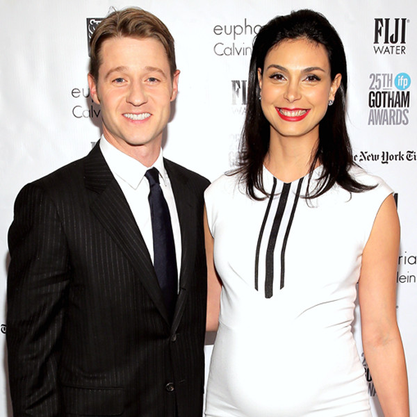 Benjamin McKenzie and Morena Baccarin Are Engaged - E! Online