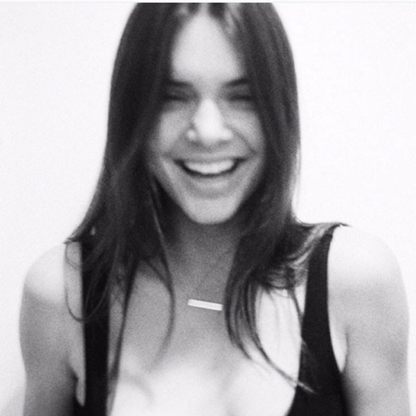 Kendall Jenner Posts Nipple Pic To Celebrate 40 Million Followers E Online Au
