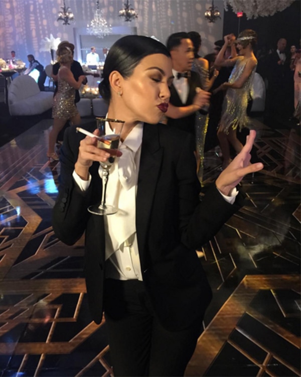 Kourtney Kardashian From Kris Jenners Great Gatsby Themed 60th Birthday Party E News 