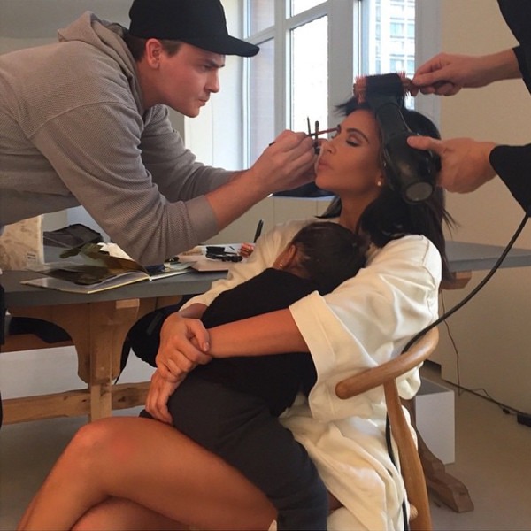 Kim Cuddles North During Glam Session See The Multitasking Pic