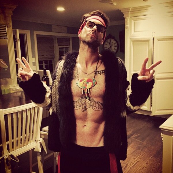 Adam Levine Jokes About Going Shirtless for 2015 Oscars: See the Pic