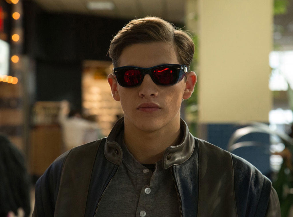 Love Is Blind from XMen Apocalypse Movie Pics E! News