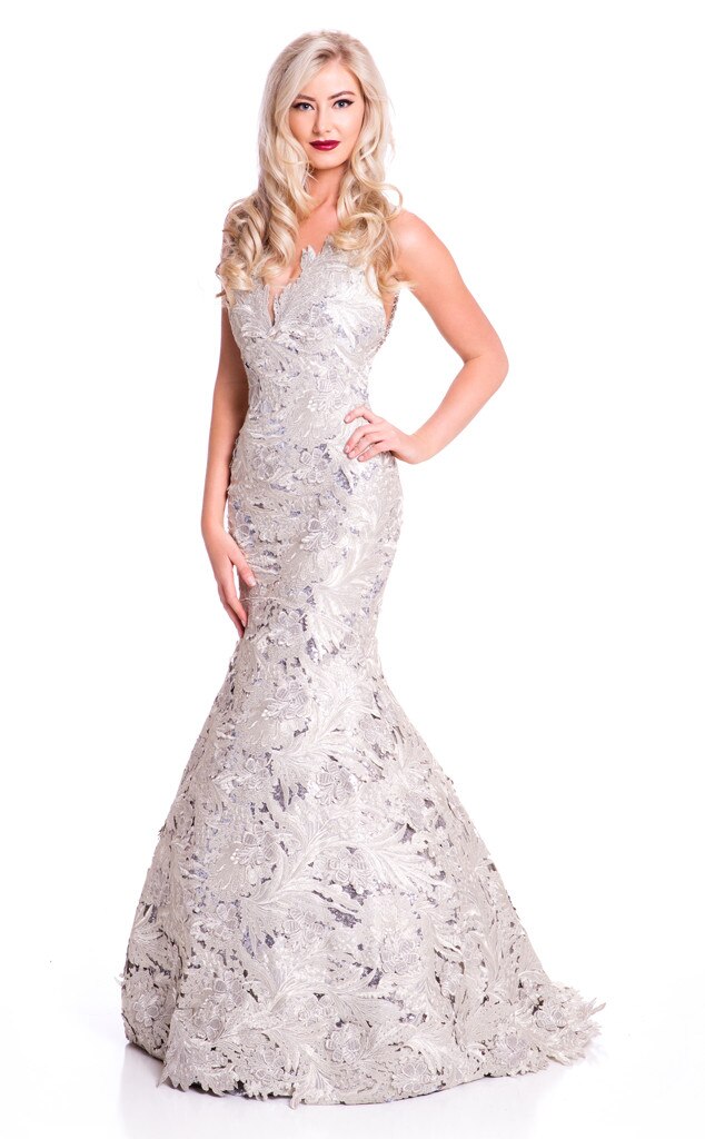 Miss New Zealand from 2015 Miss Universe Contestants in Evening Gowns