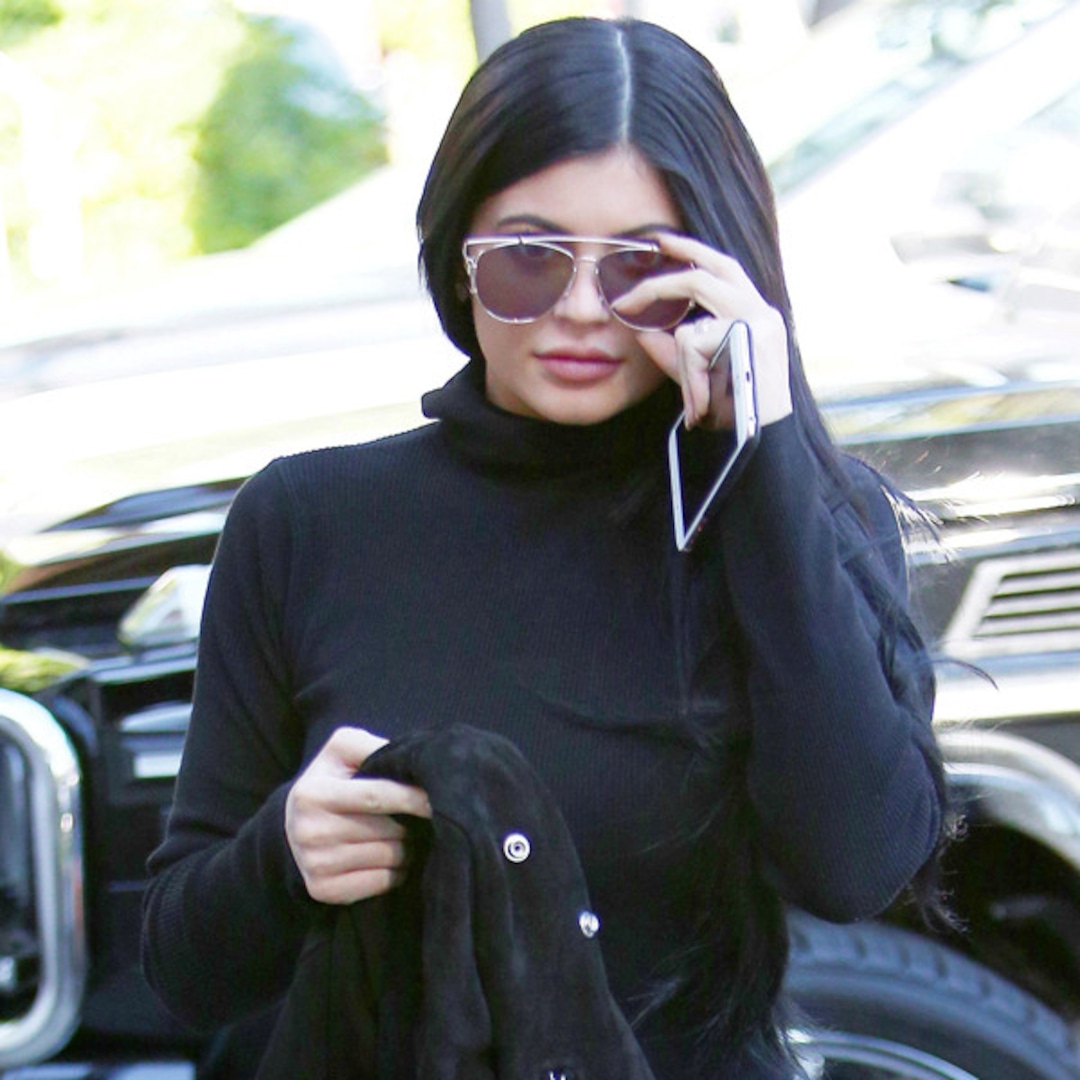 Kylie Jenner Calls Out ''Disrespectful'' Paparazzi - E! Online - AU