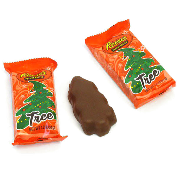 Reeses Christmas Tree Candy 2022 Reese's Plays Off Those Wonky Peanut Butter Christmas Trees - E! Online