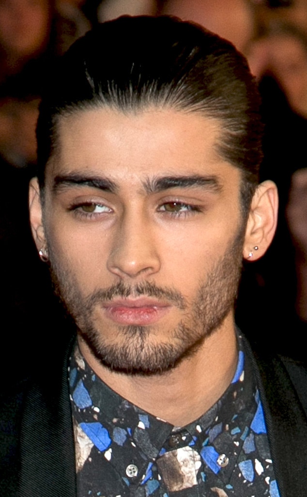 One Directions Zayn Malik ditches the quiff at book signing  Daily Mail  Online