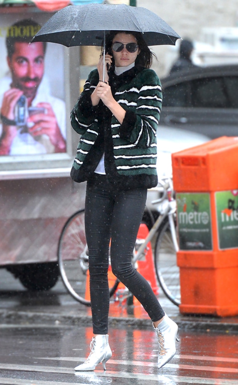 Kendall Jenner, Rainwear