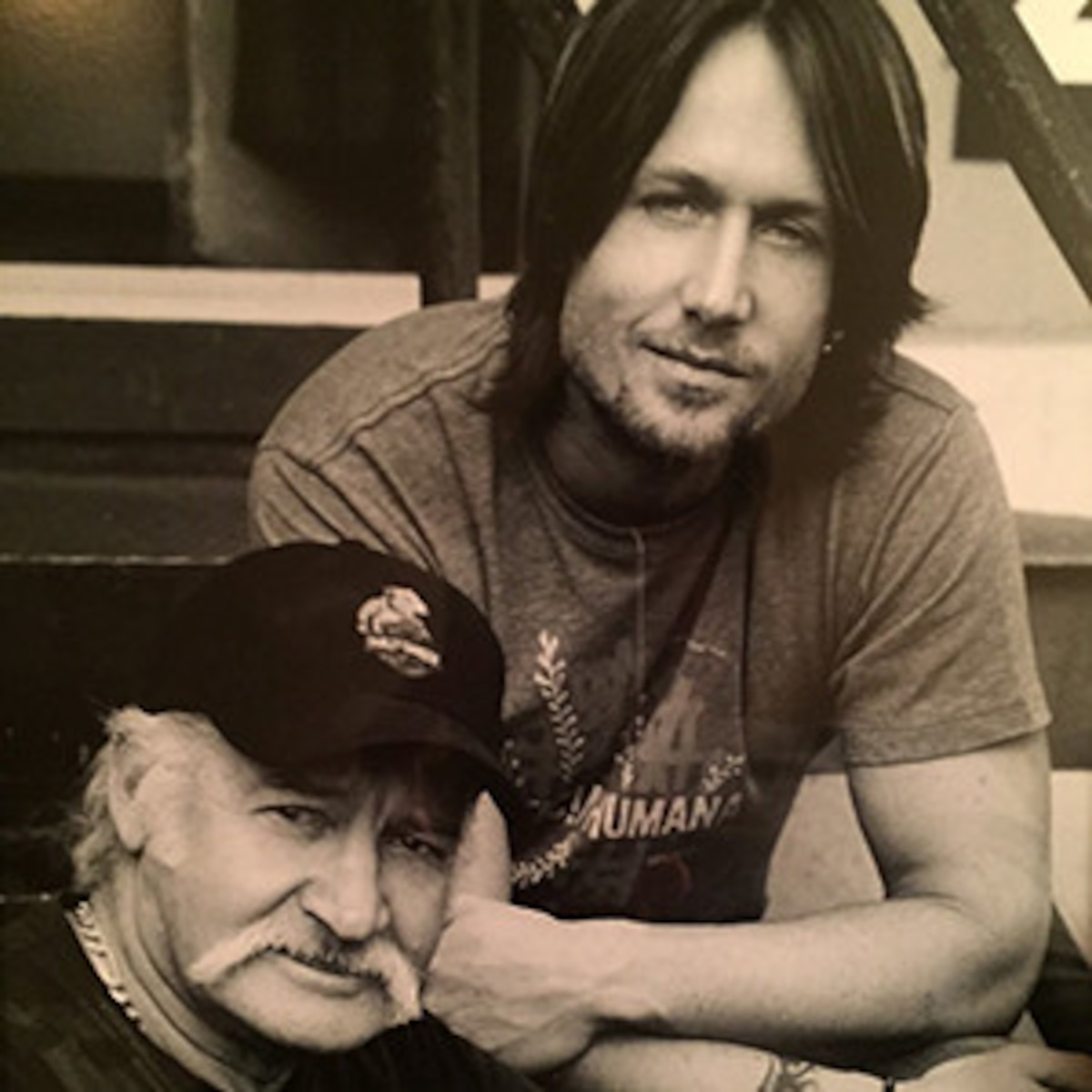 Keith Urban Reveals His Father Is in Hospice Care