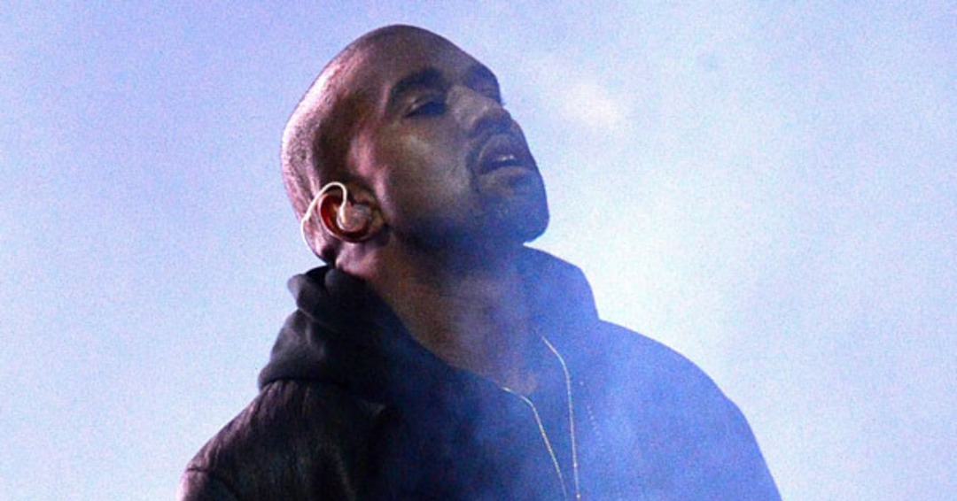 Kanye West Performs Free Concert in NYC Despite Freezing Temperature ...