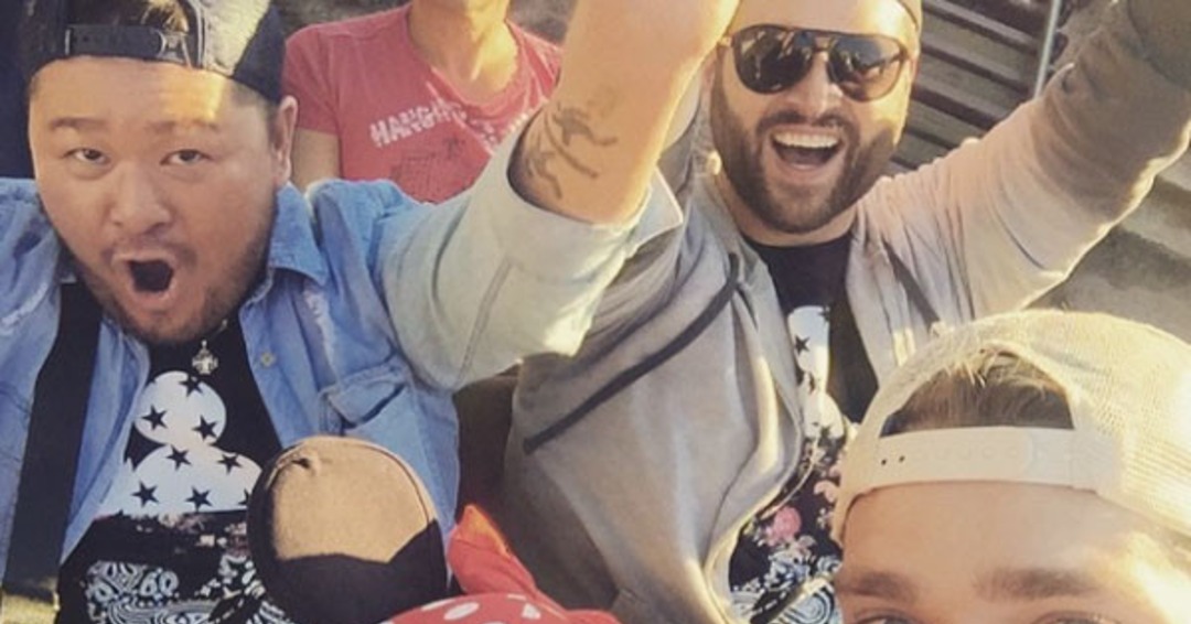 Sarah Hyland and Dominic Sherwood Celebrate V-Day at Disneyland! - E