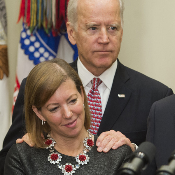 Joe Biden Gets Up Close And Personal With New Defense Secretarys Wife E Online Uk 1886