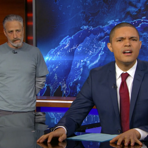 Jon Stewart Returns to The Daily Show to Shame Politicians ...