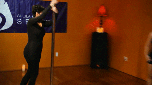 Kris Jenner, Pole Dancing, GIF