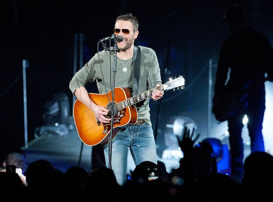 Eric Church Surprises Fans With Solo Performance After His Band Gets ...