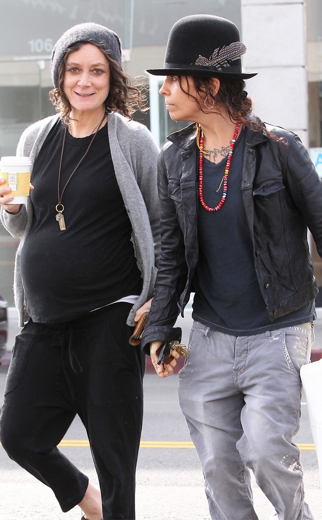 Sara Gilbert, Linda Perry