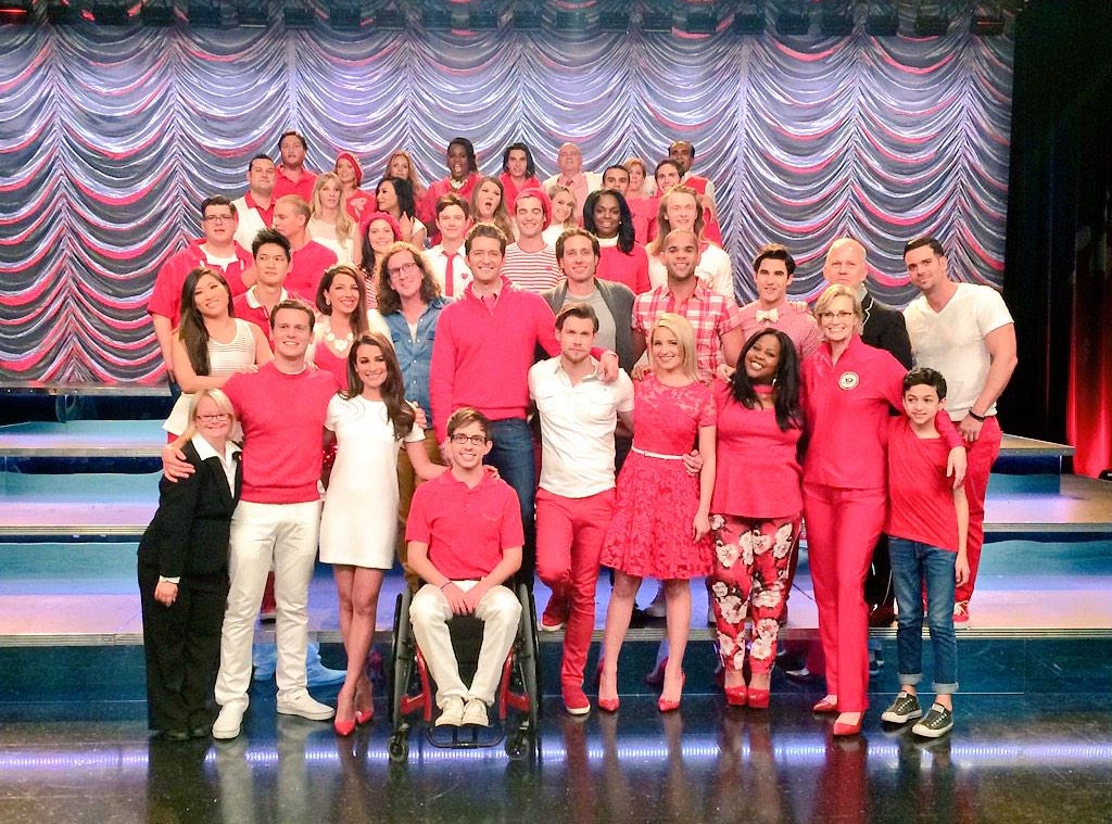 Glee Cast, Twitter