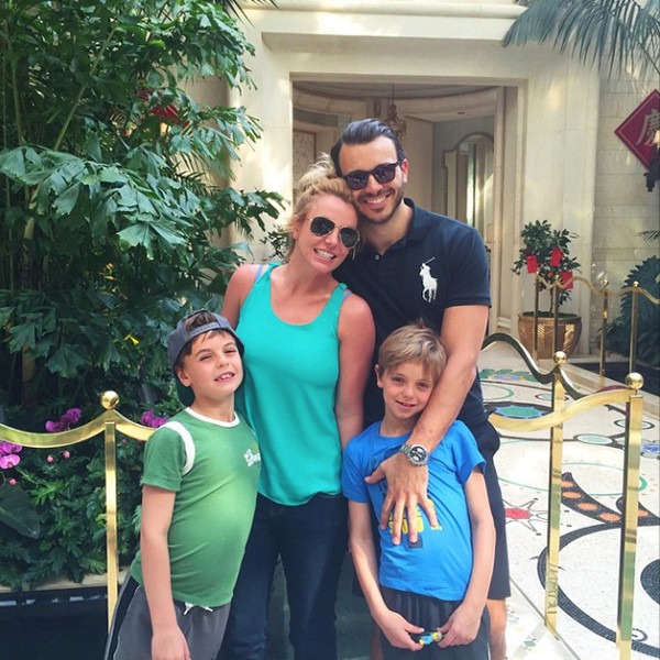 Too Cute! Britney Posts Family Photo With BF Charlie & Her ...