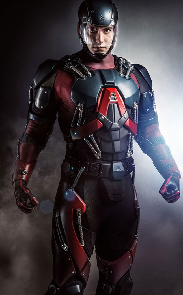 Arrow, Atom Costume
