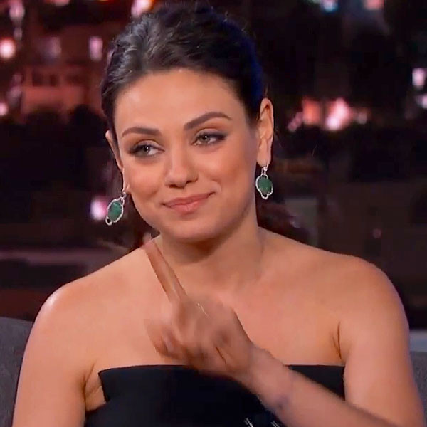 Mila Kunis Is On Tinder And Grindr Thanks To Ashton Kutcher E Online