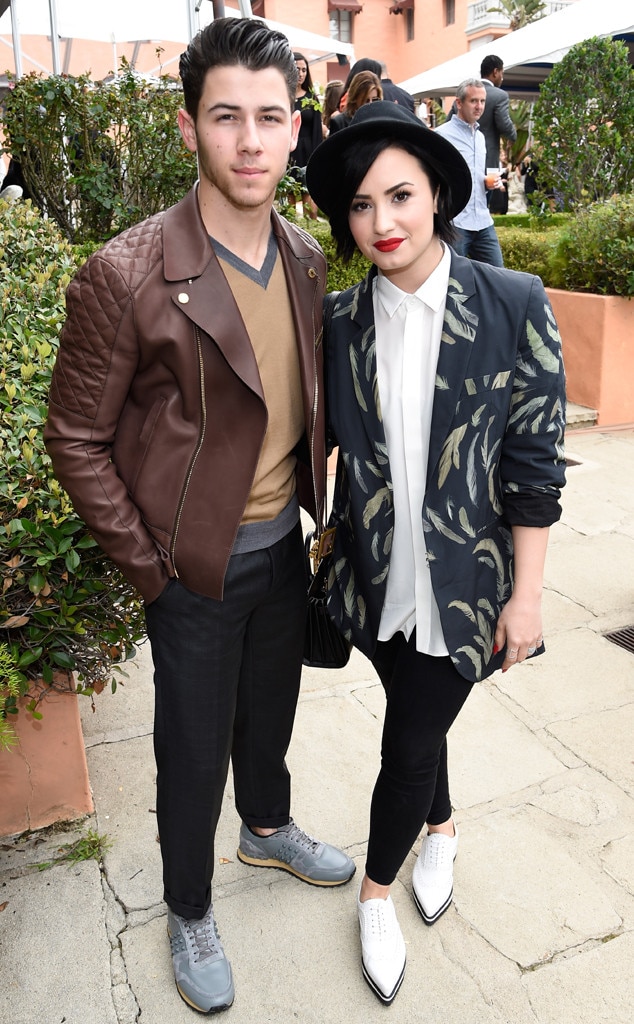 is la demi and nick dating