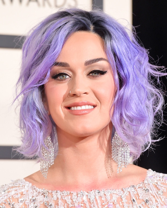 Katy Perry Hits 2015 Grammys Red Carpet With Another New Hair Color! Katy Perry Hits 2015 Grammys Red Carpet With Another New Hair Color!
