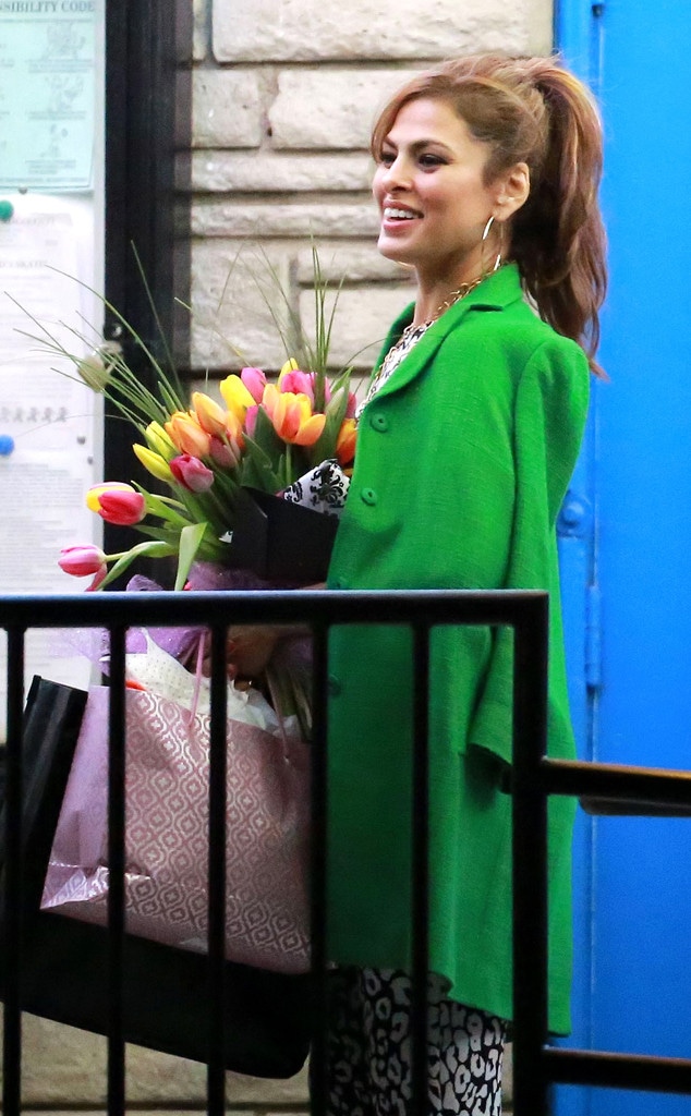 Eva Mendes' First-Ever Red Carpet Look Was a $6 Dress From Goodwill Eva Mendes' First-Ever Red Carpet Look Was a $6 Dress From Goodwill