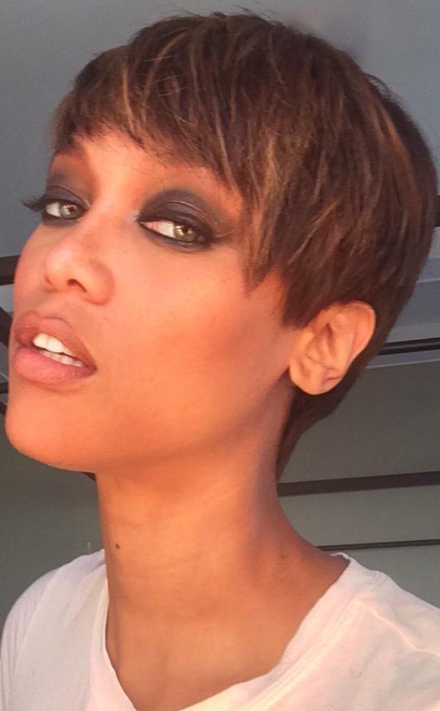 Tyra Banks Debuts Fierce Pixie Cut Check Out Her New Look E News