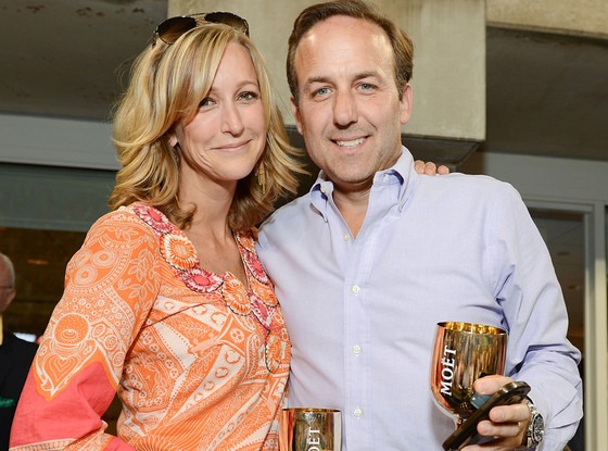 Gmas Lara Spencer Separating From Husband After 15 Years E News 