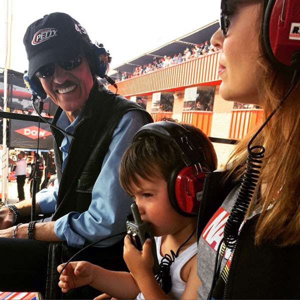 Alyssa Milano Takes Adorable Family Photos At Nascar Auto Club 400