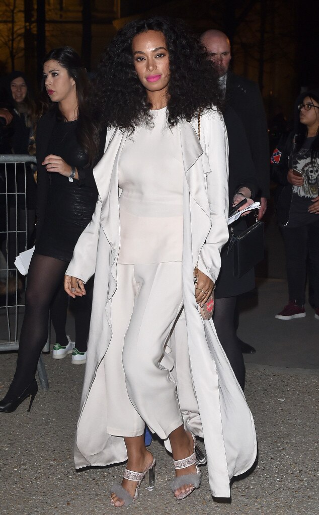 Celebs Who Love to Break Style 