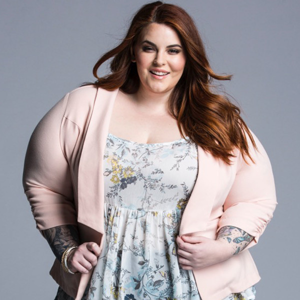 Size 22 Model Tess Holliday Gets Flirty In Photo Shoot