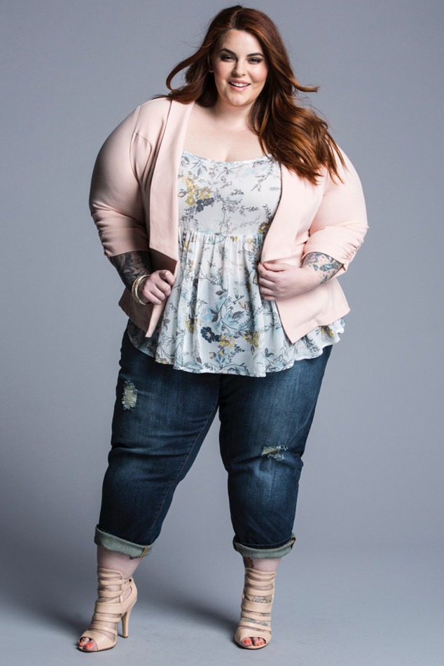 Size-22 Model Tess Holliday Gets Flirty in Photo Shoot With Torrid—Go ...