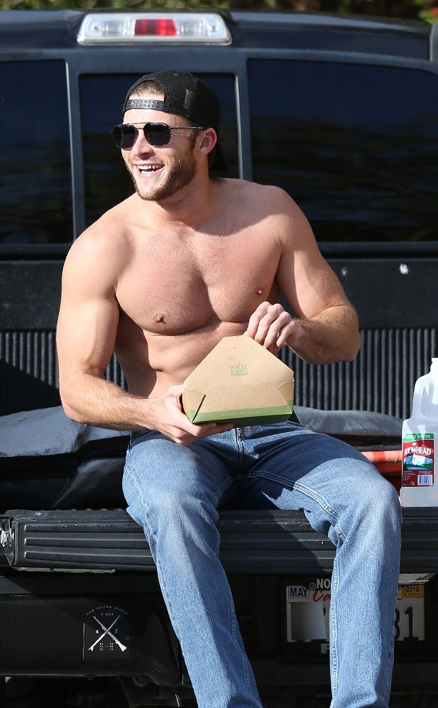 Damn! Scott Eastwood Shows Off Ripped Body During 