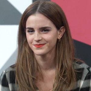 Emma Watson Talks Nude Photo Hoax And Threats Watch E News France