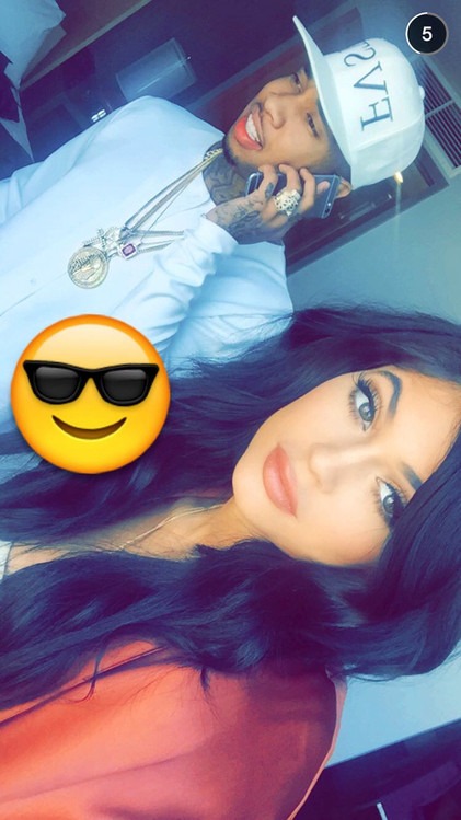 Kylie Jenner Shows Off Full Lips Lots Of Cleavage And Rumored Boyfriend Tyga In Snapchat 5832