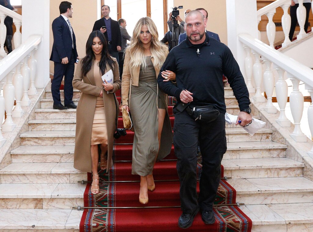 Grand Arrival from Kardashians Take Armenia | E! News